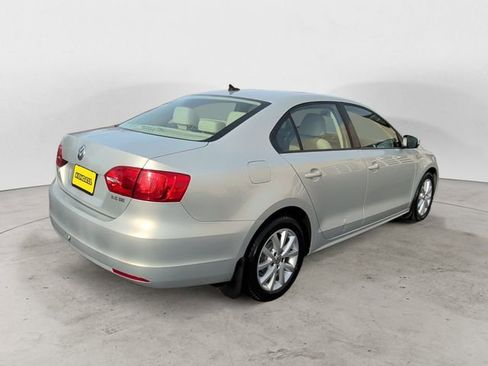 Used 2012 Volkswagen Jetta SE image 5