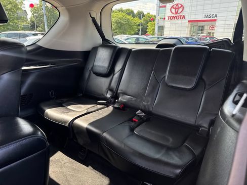 Used 2020 Nissan Armada Platinum w/ Captain's Chairs Package AWD/4WD image 44