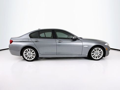 Used 2012 BMW 550i Sedan image 8