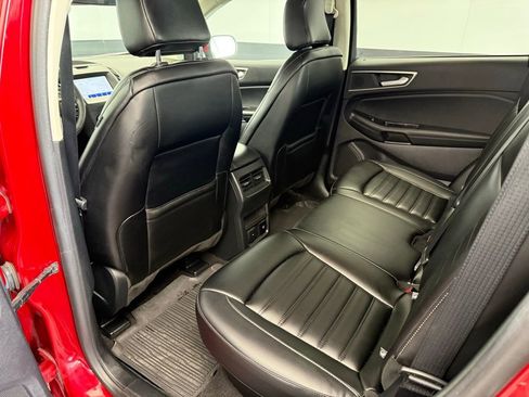 Used 2020 Ford Edge SEL w/ Convenience Package image 46