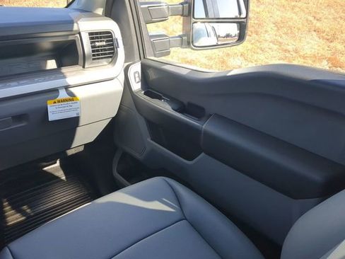 New 2026 Ford F350 XL w/ XL Chrome Package image 19