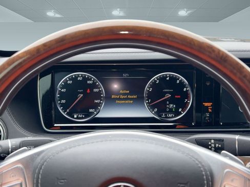 Used 2016 Mercedes-Benz S 550 Sedan image 20
