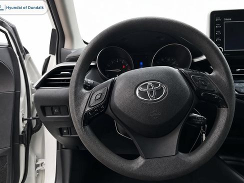 Used 2020 Toyota C-HR LE FWD image 7