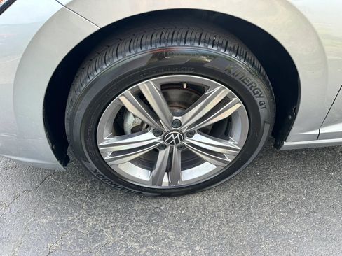 Used 2022 Volkswagen Jetta SE FWD image 9