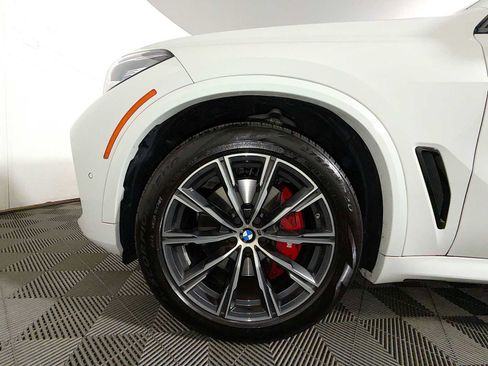 Certified 2023 BMW X5 xDrive40i w/ M Sport Package AWD/4WD image 8