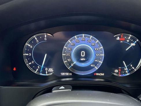 Used 2016 Cadillac Escalade Platinum image 28