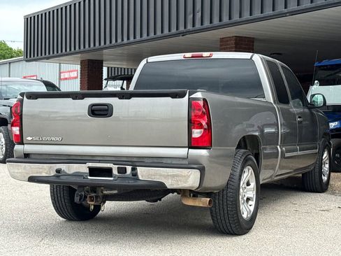 Used 2007 Chevrolet Silverado 1500 LT w/ Extended Cab Value Package image 8
