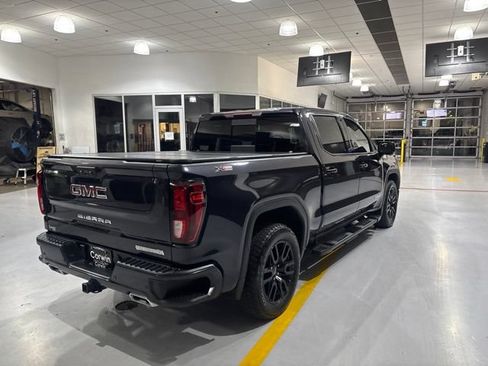 Used 2022 GMC Sierra 1500 Elevation w/ Elevation Premium Package AWD/4WD image 9