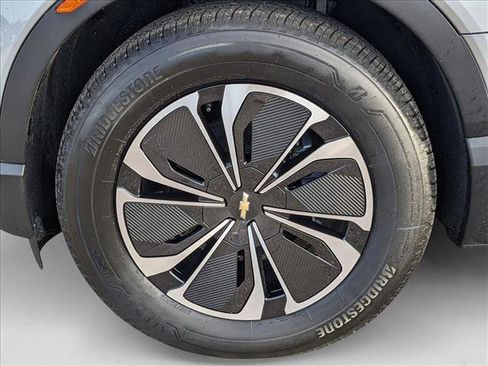 New 2025 Chevrolet Blazer EV LT image 9