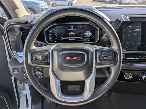 Used 2023 GMC Sierra 1500 SLE image 18