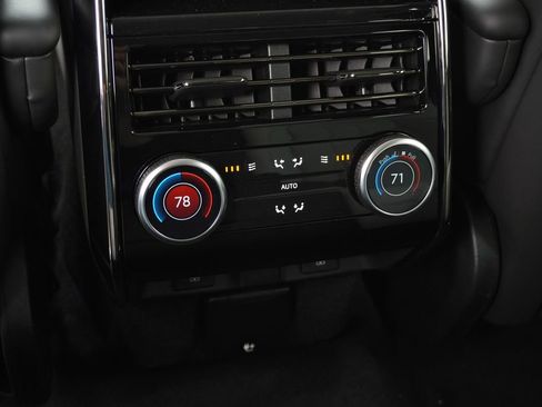 Used 2026 Land Rover Range Rover Sport Dynamic SE AWD/4WD image 33
