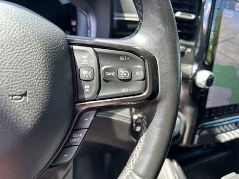 Used 2023 RAM 1500 Limited AWD/4WD image 12