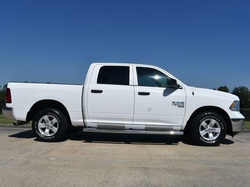 Used 2019 RAM 1500 Tradesman w/ Chrome Appearance Group image 3