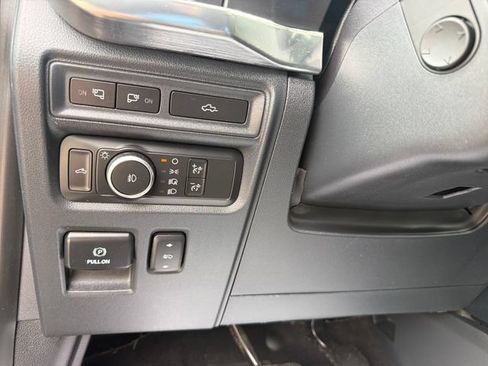 Used 2021 Ford F150 Lariat w/ Equipment Group 502A High AWD/4WD image 17
