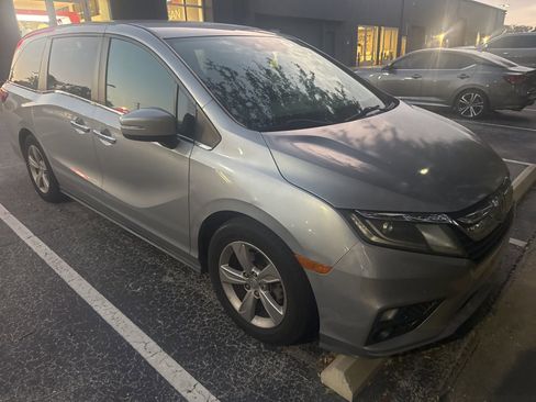Used 2019 Honda Odyssey EX image 5