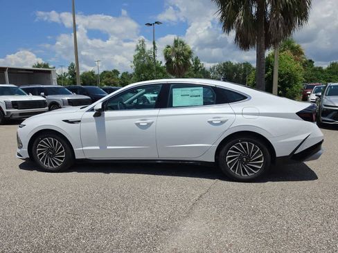 New 2026 Hyundai Sonata Limited FWD image 3