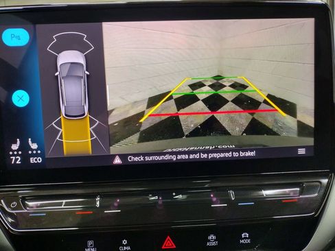 Used 2021 Volkswagen ID.4 Pro S w/ Gradient Package image 10