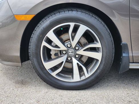 Certified 2022 Honda Odyssey Touring image 9