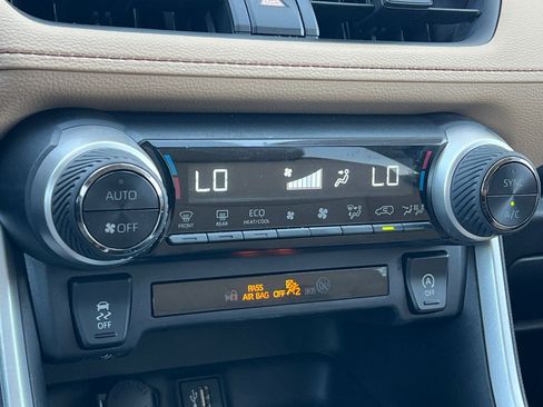 Certified 2023 Toyota RAV4 XLE AWD/4WD image 20