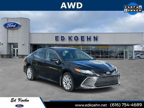 Used 2023 Toyota Camry LE image 1