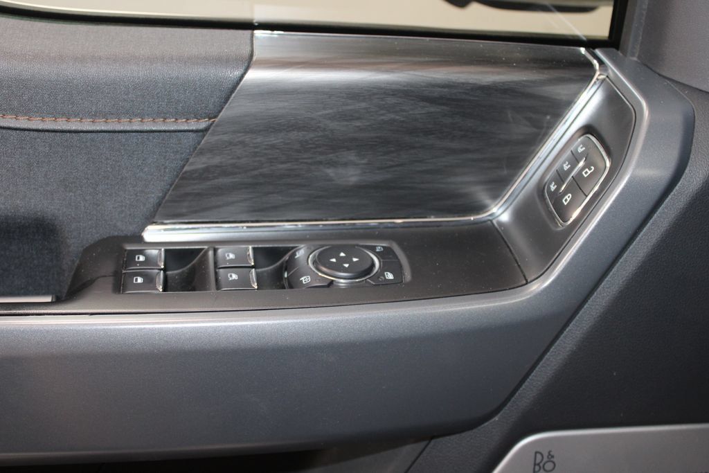 Used 2024 Ford F150 Lariat w/ Tow/Haul Package AWD/4WD image 39