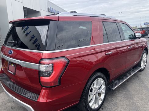 Used 2018 Ford Expedition Platinum AWD/4WD image 7