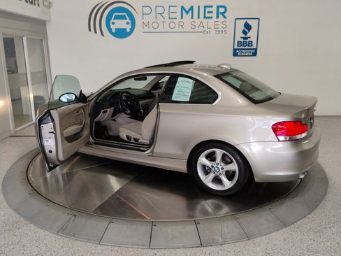 Used 2009 BMW 128i Coupe image 4