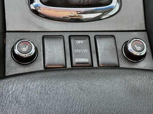 Certified 2017 INFINITI QX50 2WD image 26