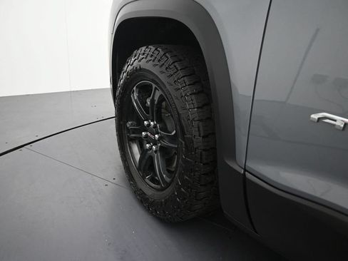 Used 2022 GMC Acadia AT4 AWD/4WD image 13