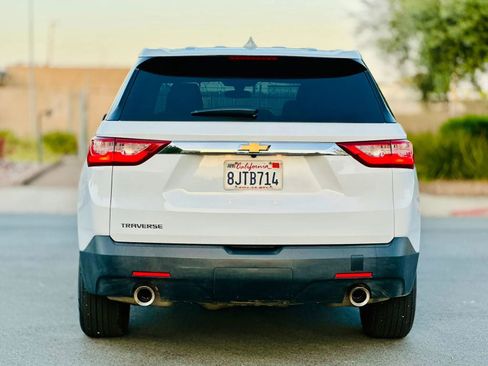 Used 2019 Chevrolet Traverse LS FWD image 4