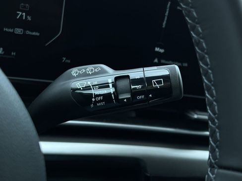 New 2026 Kia Carnival SX FWD image 36