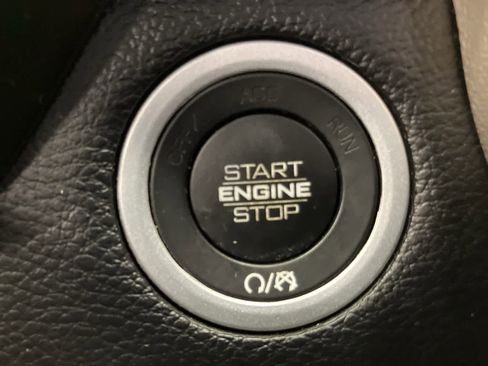 Used 2019 RAM 1500 Laramie image 20