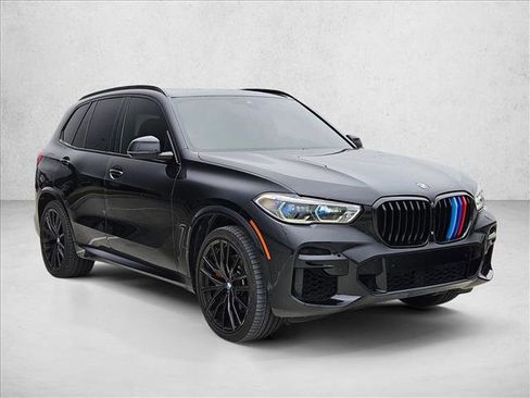 Used 2022 BMW X5 sDrive40i w/ M Sport Package RWD image 3