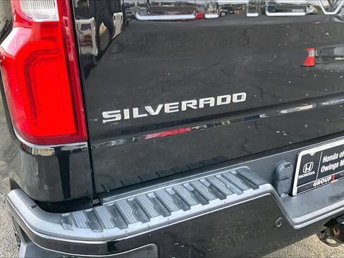 Used 2021 Chevrolet Silverado 1500 LT Trail Boss w/ Convenience Package II image 29