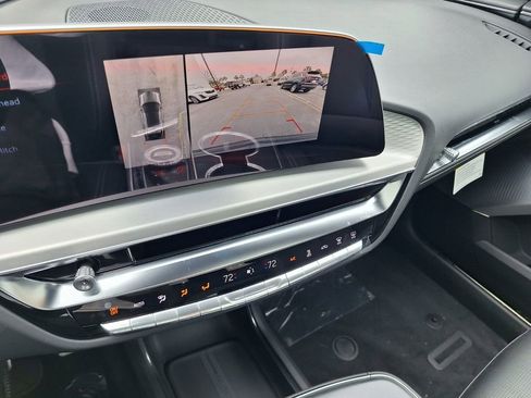 New 2026 Cadillac Lyriq V image 19