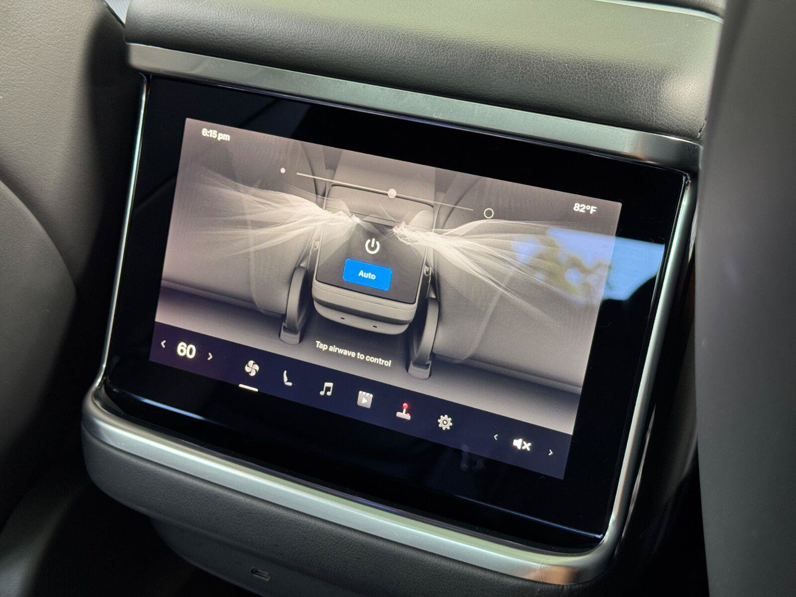 Used 2022 Tesla Model S AWD/4WD image 36