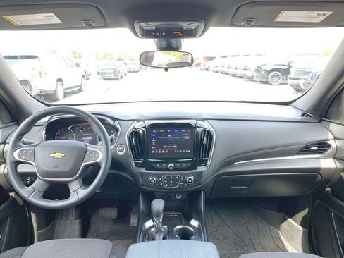 Used 2024 Chevrolet Traverse LT FWD image 19