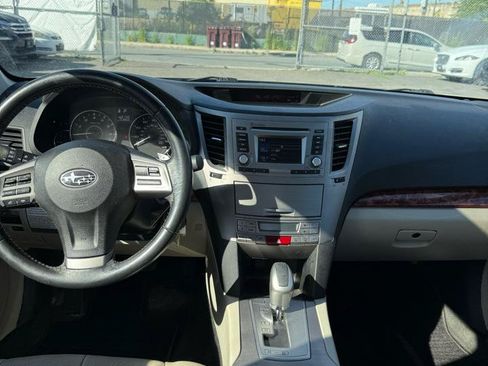 Used 2012 Subaru Legacy 2.5i Limited AWD/4WD image 8