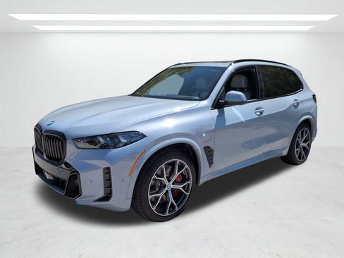New 2026 BMW X5 xDrive50e w/ M Sport Package image 8