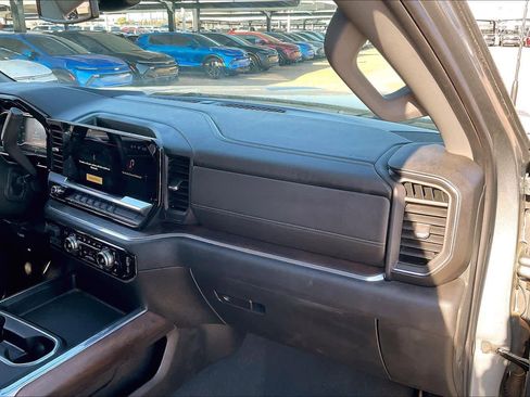 Used 2024 GMC Sierra 3500 SLT w/ Texas SLT Premium Package image 18