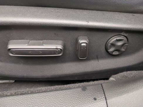 Used 2018 Honda Accord Touring image 19