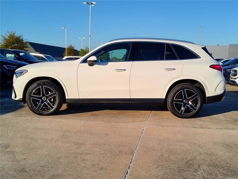 New 2025 Mercedes-Benz GLC 300 4MATIC image 3