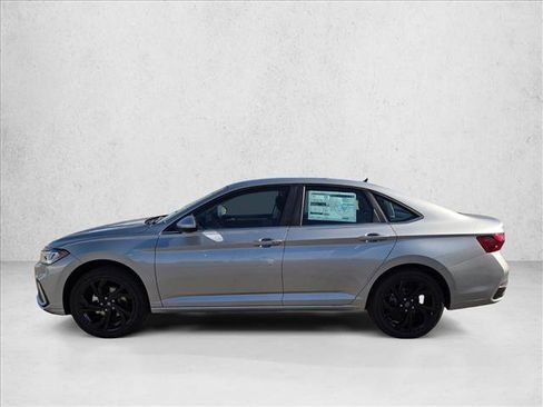 New 2026 Volkswagen Jetta SE FWD image 5