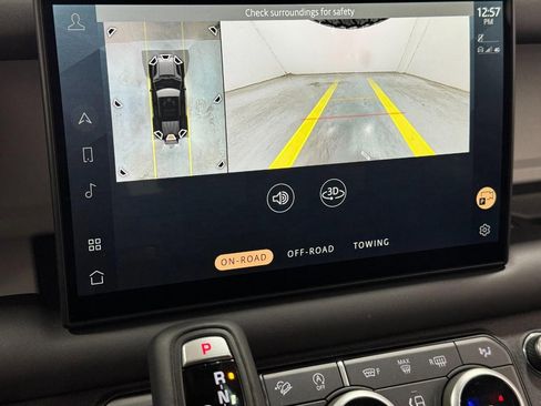 Used 2025 Land Rover Defender 110 S image 32