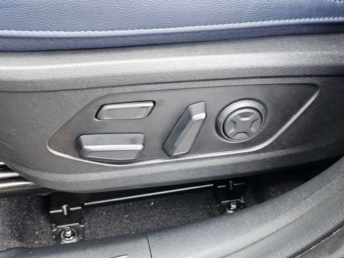 Certified 2023 Kia Sorento SX Prestige AWD/4WD image 36