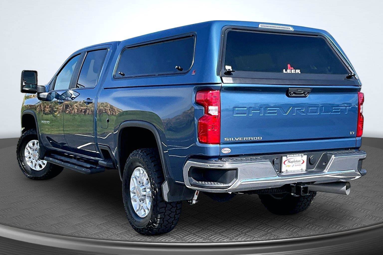 Used 2025 Chevrolet Silverado 3500 LT w/ Leather Package AWD/4WD image 14