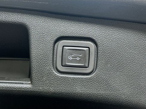 Used 2024 Chevrolet Blazer EV RS AWD/4WD image 31