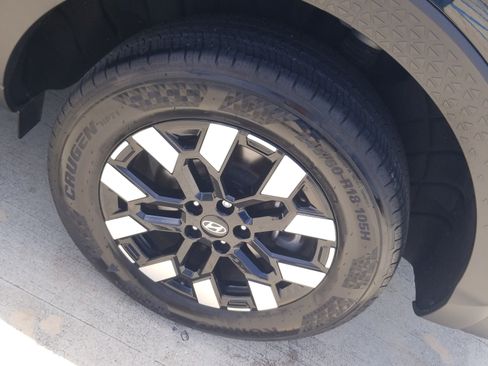 Used 2025 Hyundai Santa Cruz SEL FWD image 19