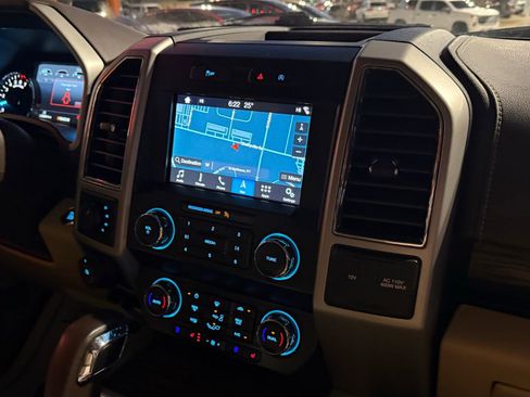 Used 2019 Ford F150 Lariat image 15