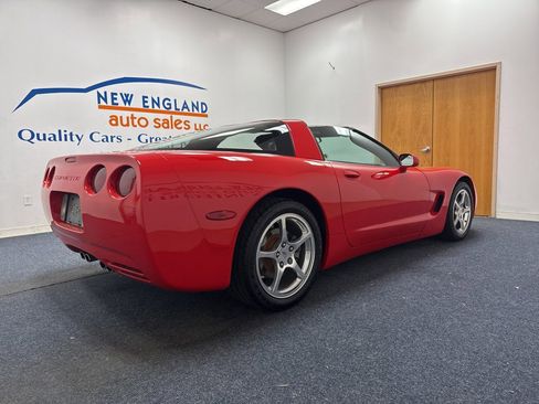 Used 2003 Chevrolet Corvette Coupe RWD image 9